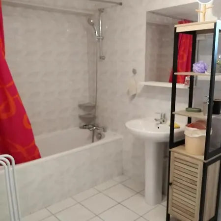 公寓 Chaleureux A La Campagne